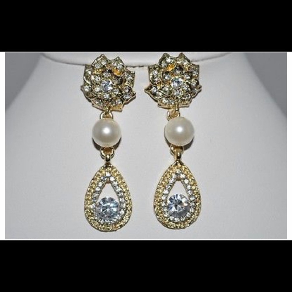 Gold Crystal & Pearl TearDrop Chandelier Earrings